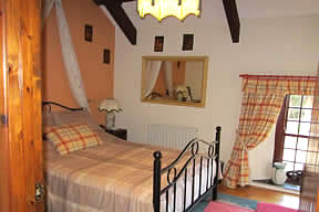 Mill Cottage - double bedroom