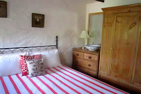 The Stables - king sizebedroom